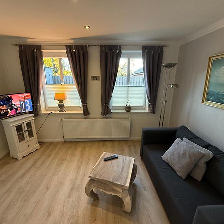 Ferienwohnung „Ole Karkenwech“ Husum-Roedemis Husum  Ngoại thất bức ảnh