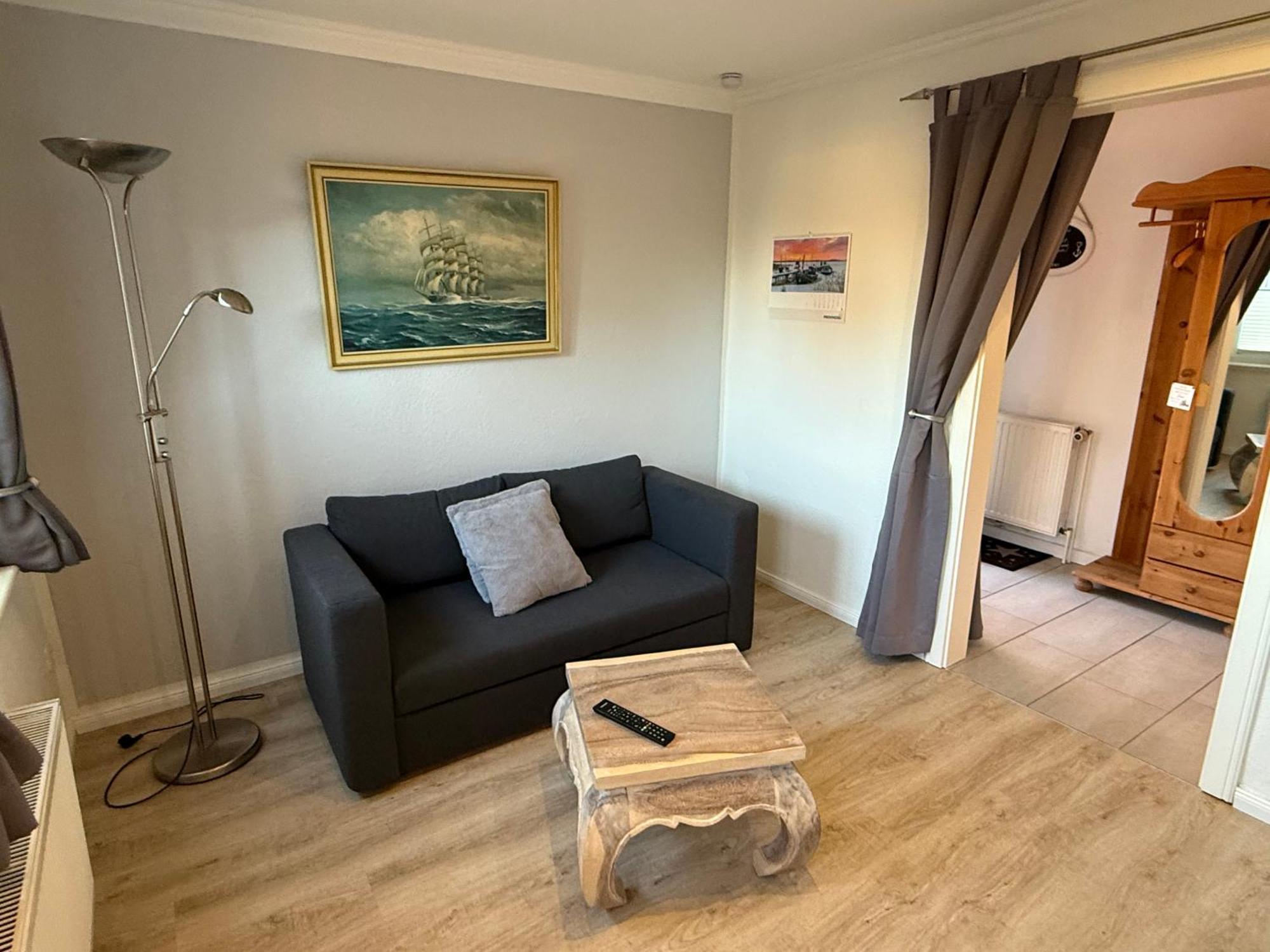 Ferienwohnung „Ole Karkenwech“ Husum-Roedemis Husum  Ngoại thất bức ảnh